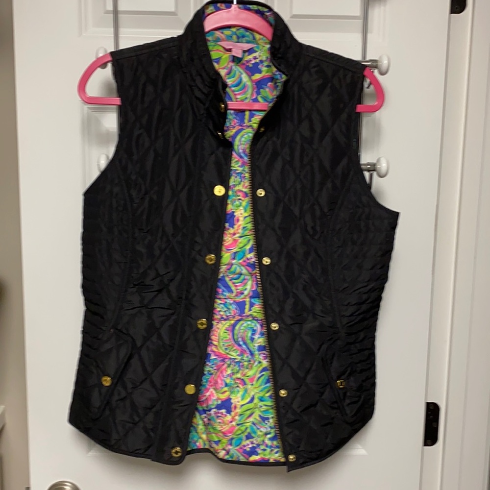 Lilly Pulitzer black quilted vest multicolor lining size medium